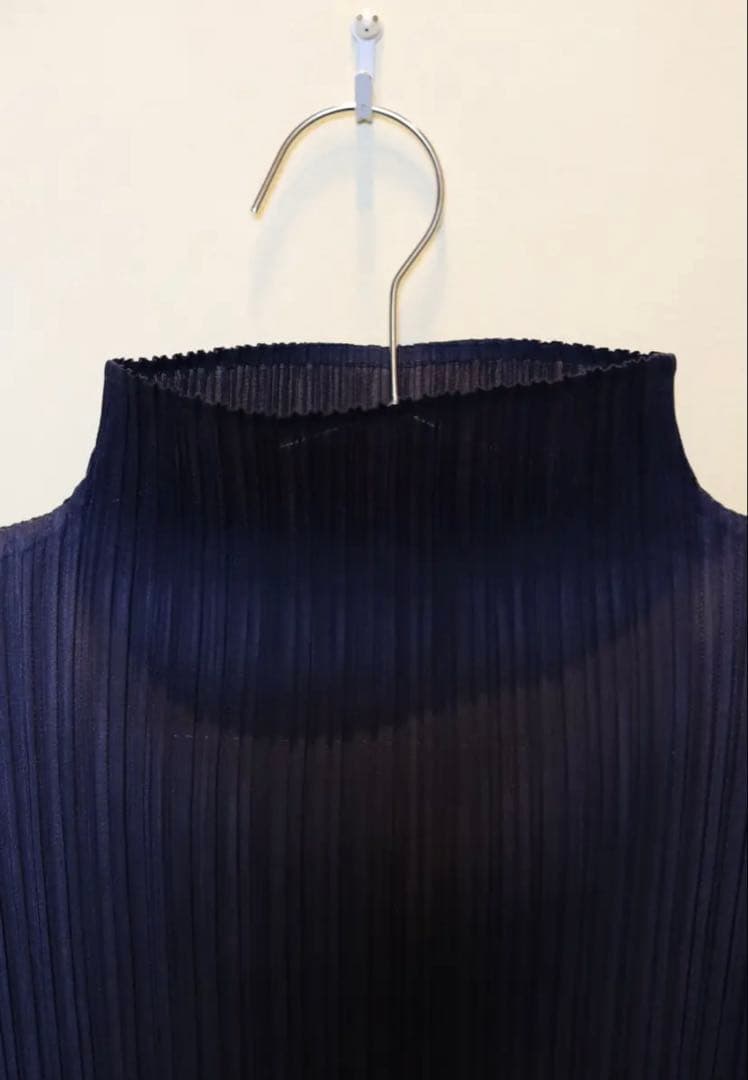 PLEATS PLEASE ISSEI MIYAKE ハイネックカットソー