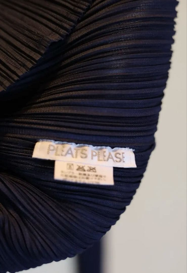 PLEATS PLEASE ISSEI MIYAKE ハイネックカットソー