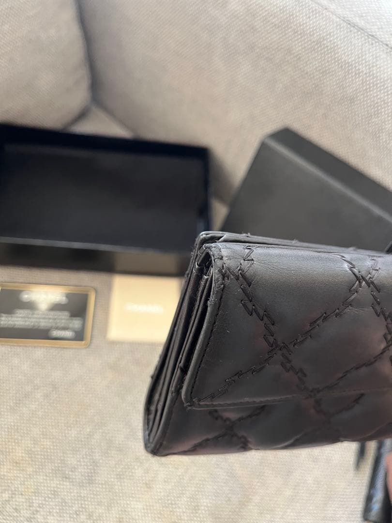 訳あり　CHANEL ブラック キルティング 長財布　ステッチ　マトラッセ