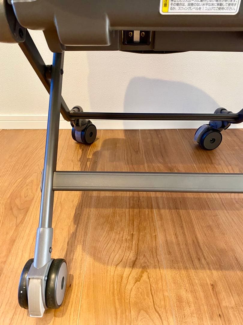 【美品】コンビ ネムリラ AUTO SWING 電動ハイローチェア 動作確認済