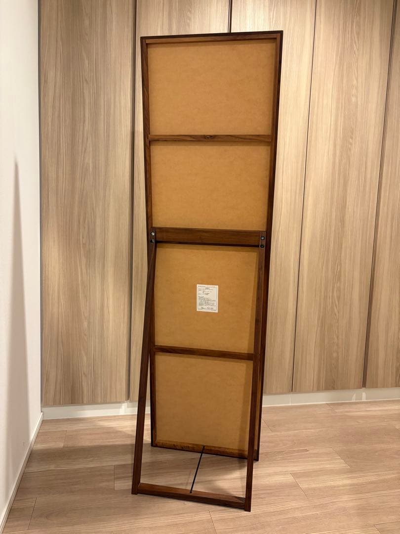 【送料込み】ウォールナットスタンドミラー　無印
