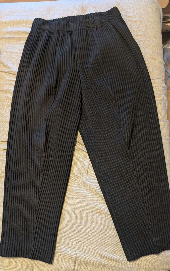 オムプリッセイッセイミヤケ パンツ