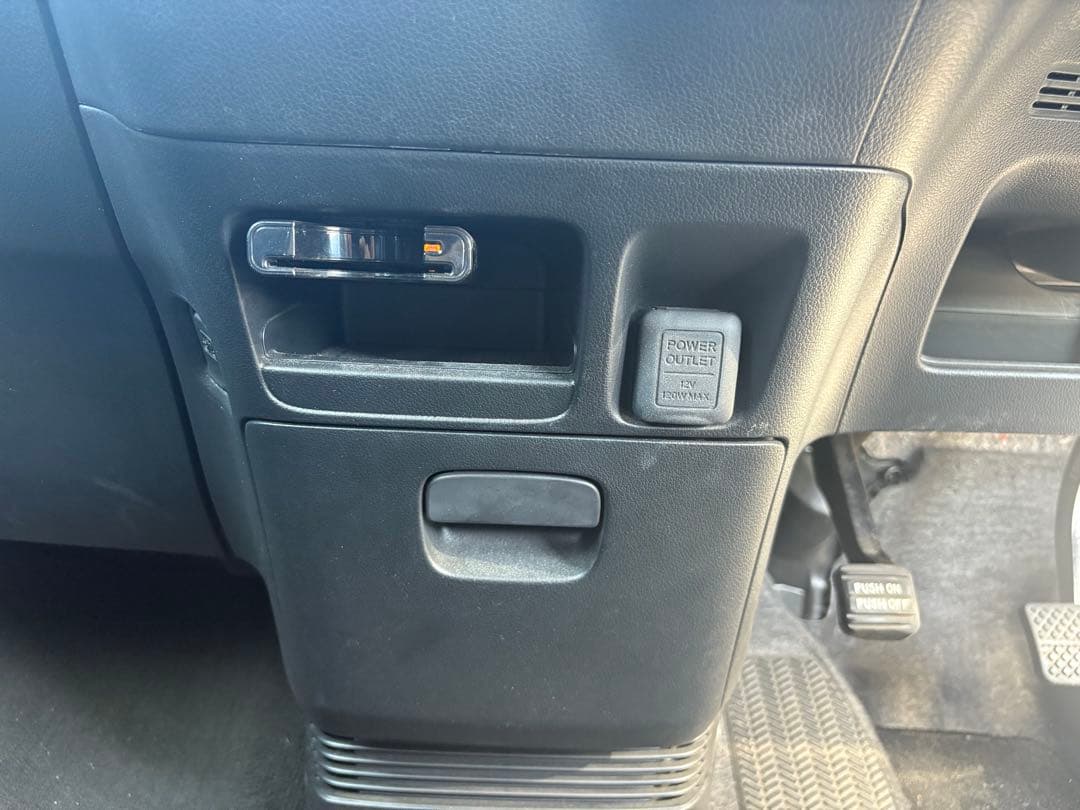 N-BOXカスタム[GLパッケ/車検2年付/メンテナンスノート/取扱説明書 ]