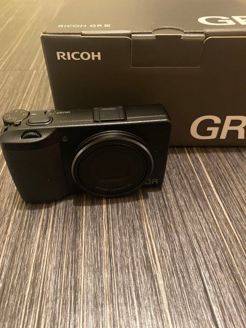 RICOH GR III コンパクトデジタルカメラ　 公式ケース付き