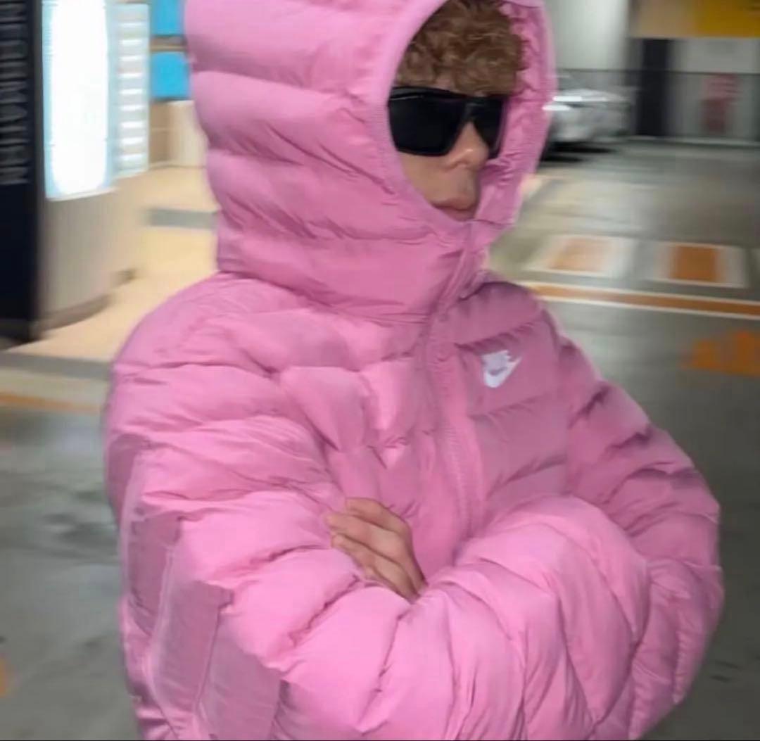 NIKEピンクダウン　150M