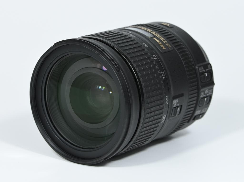 【ほぼ新品】 ニコン AF-S 28-300mm F3.5-5.6G ED VR
