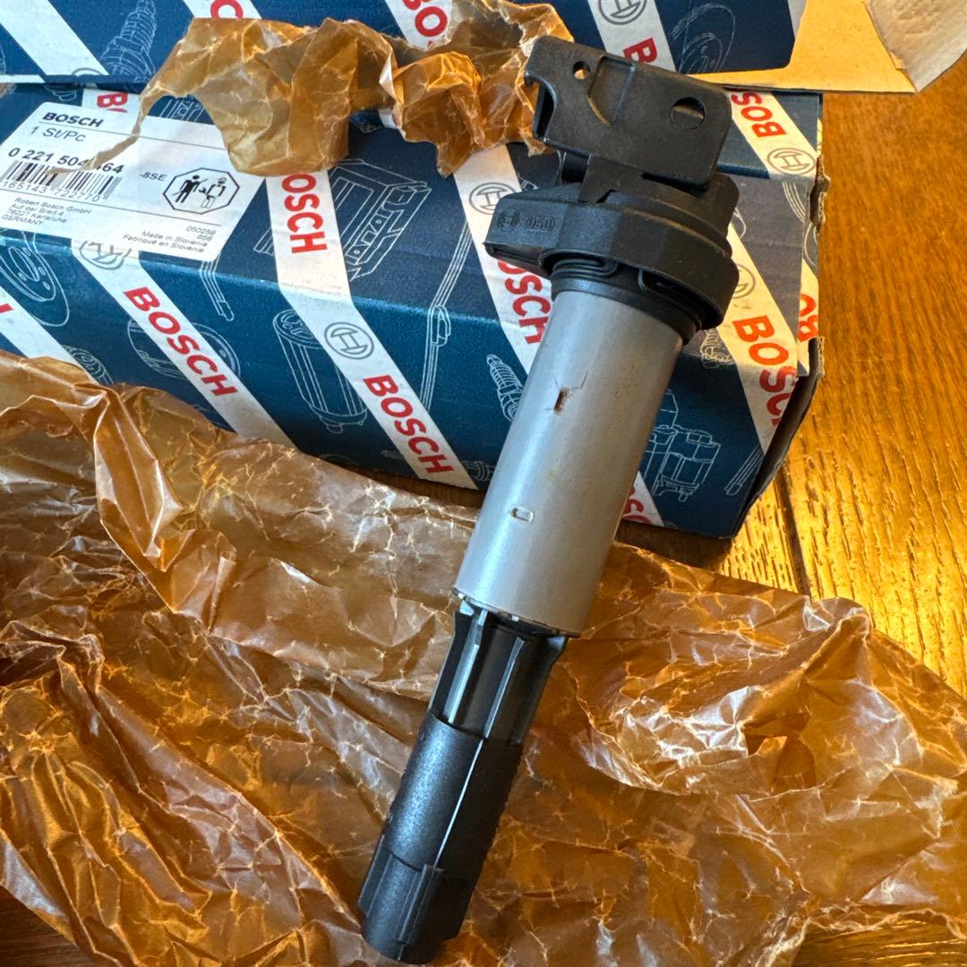 ボッシュ　BOSCH イグニッションコイル0221504464 