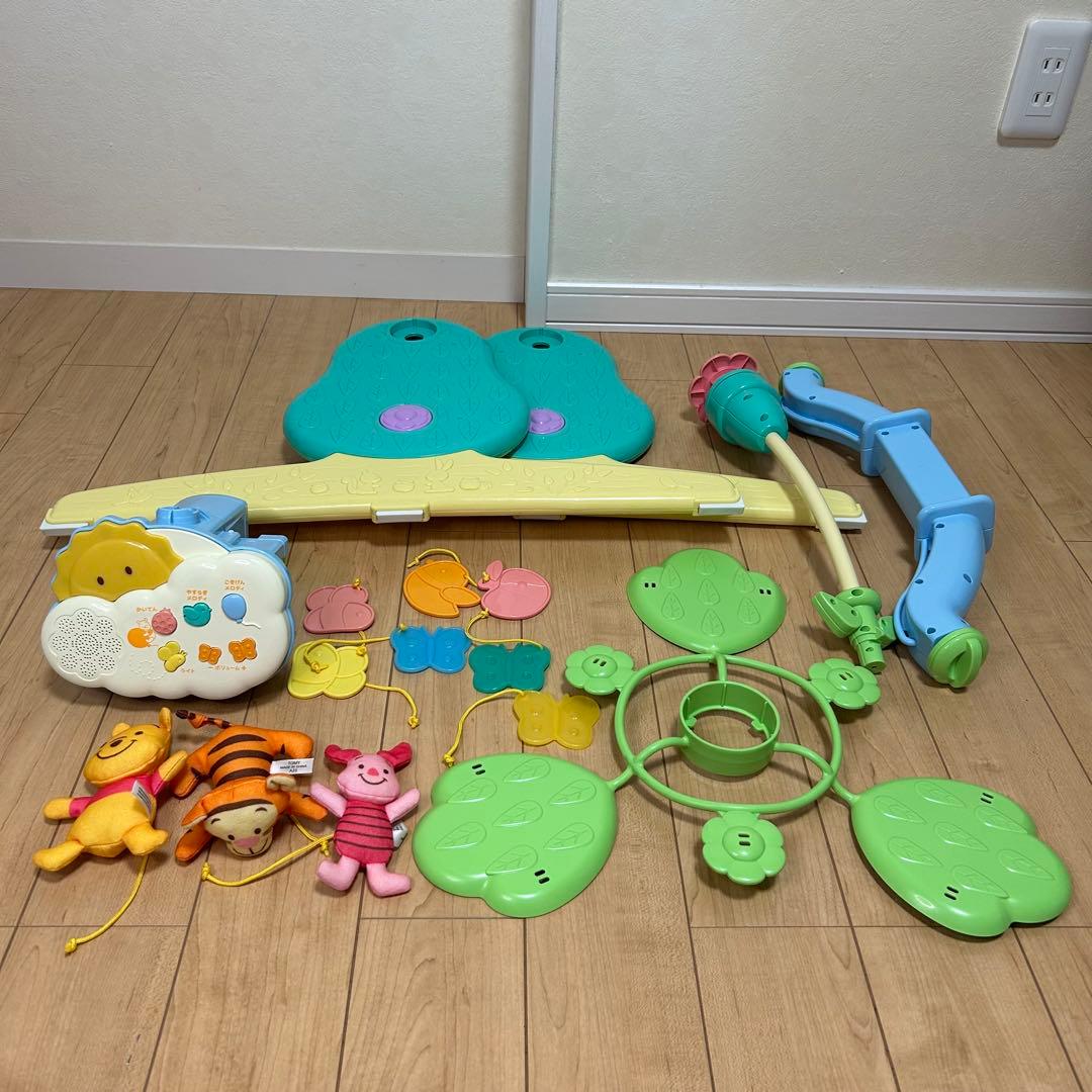 【完品美品】ディズニー　くまのプーさん　へんしんメリー　電池付き