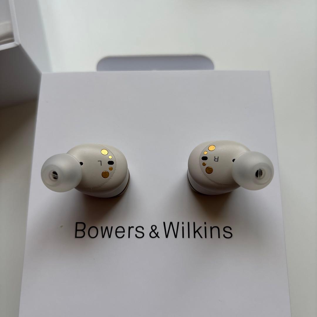 Bowers & Wilkins Pi8 ワイヤレスイヤフォン ホワイト