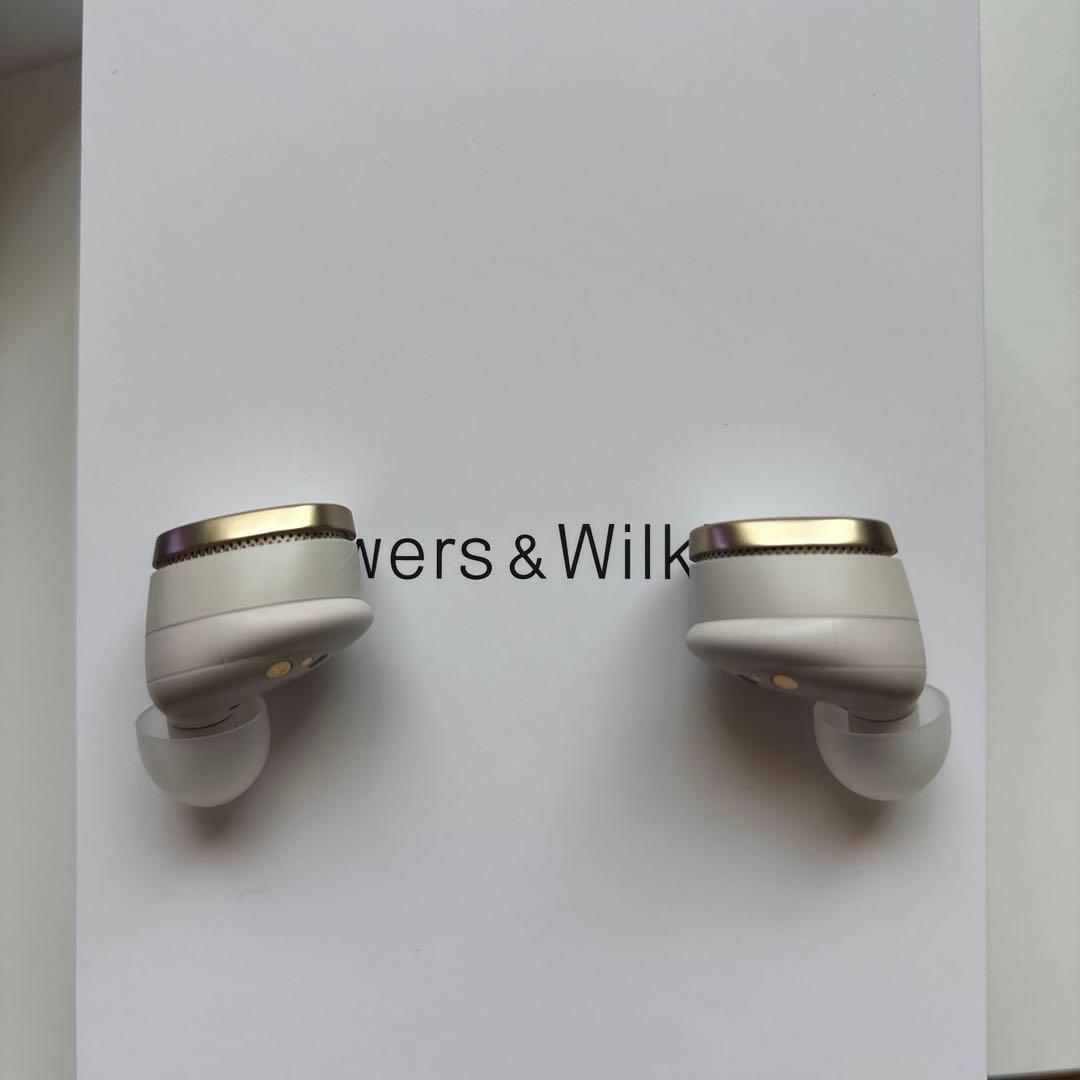 Bowers & Wilkins Pi8 ワイヤレスイヤフォン ホワイト