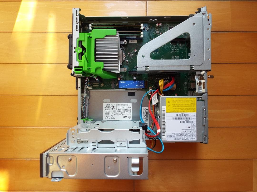 Windowsデスクトップ ESPRIMO D588/BX i5-9500 32G SSD512G+HDD1