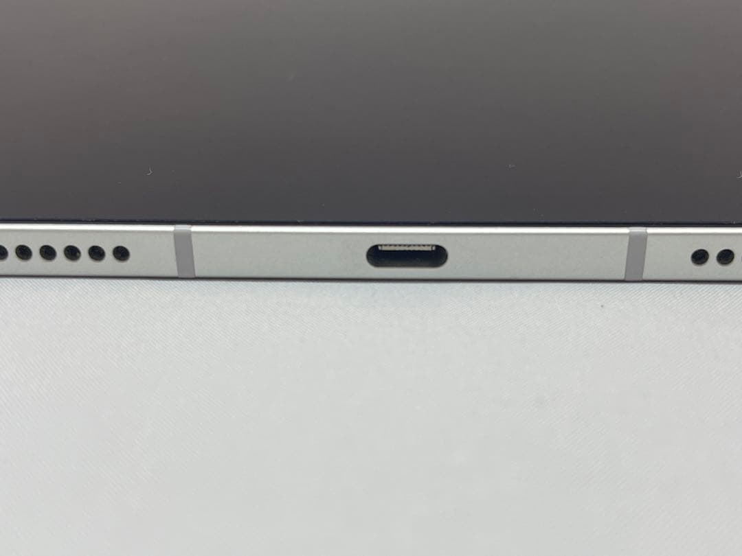 iPad Pro 11 第3世代　セルラー 128GB シルバー＋純正キーボード