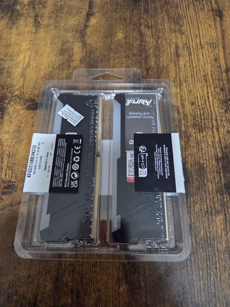 メモリー Kingston FURY DDR4 32gb (16x2)