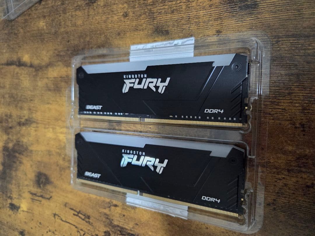 メモリー Kingston FURY DDR4 32gb (16x2)