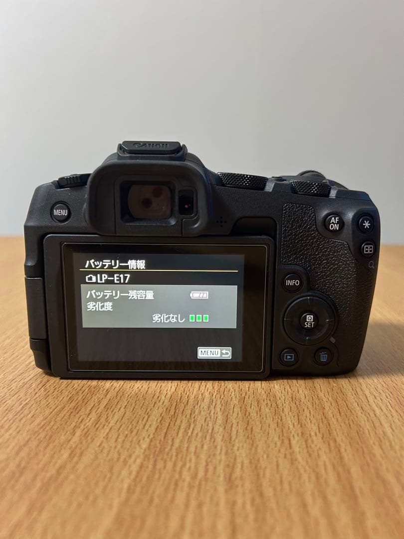 【フュージョン】EOS R8 RF50単焦点レンズ　セット
