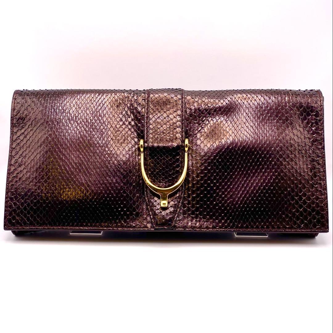 新品未使用 グッチ パイソンレザー クラッチバッグ ヘビ革 ハンドバッグ 高級感