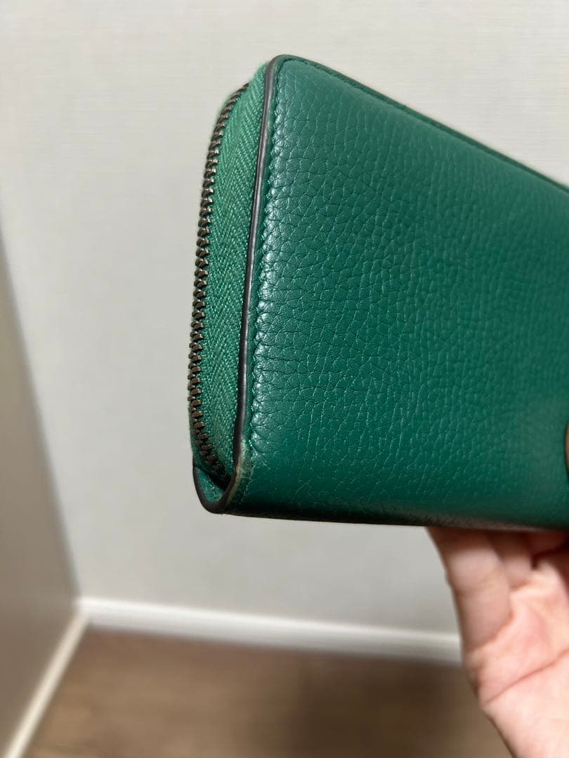 GUCC 緑色長財布