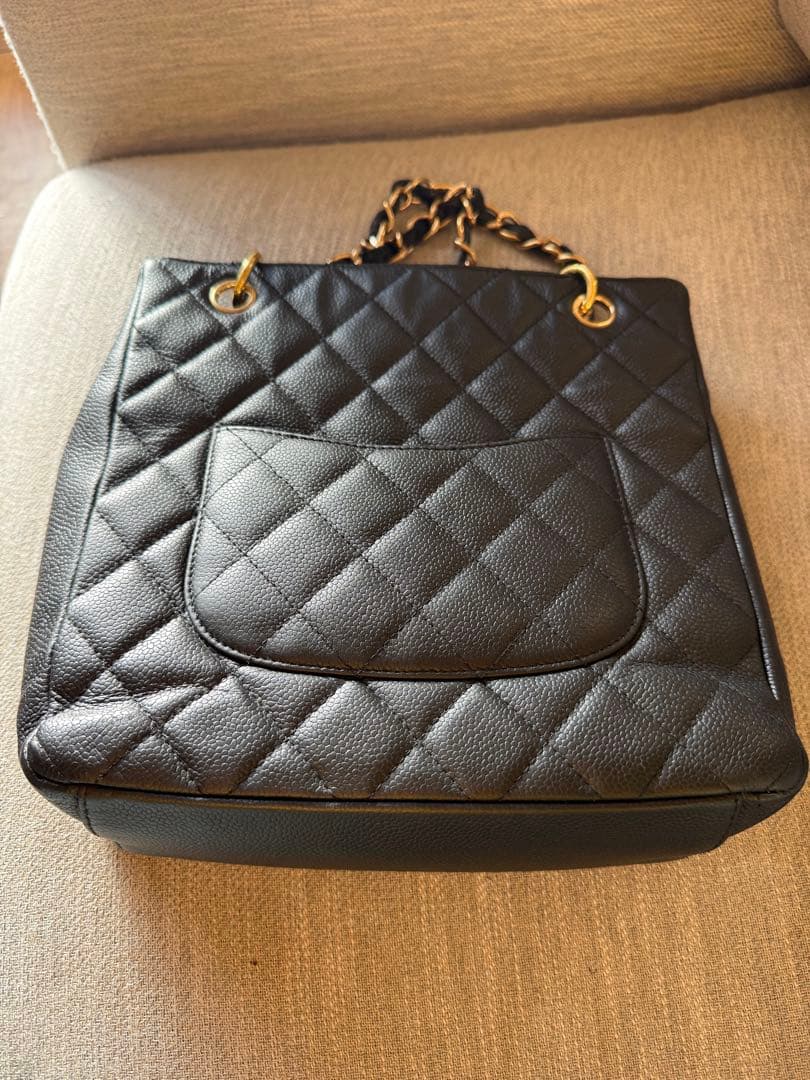 CHANEL シャネル デカ ココマーク キャビアスキン チェーン