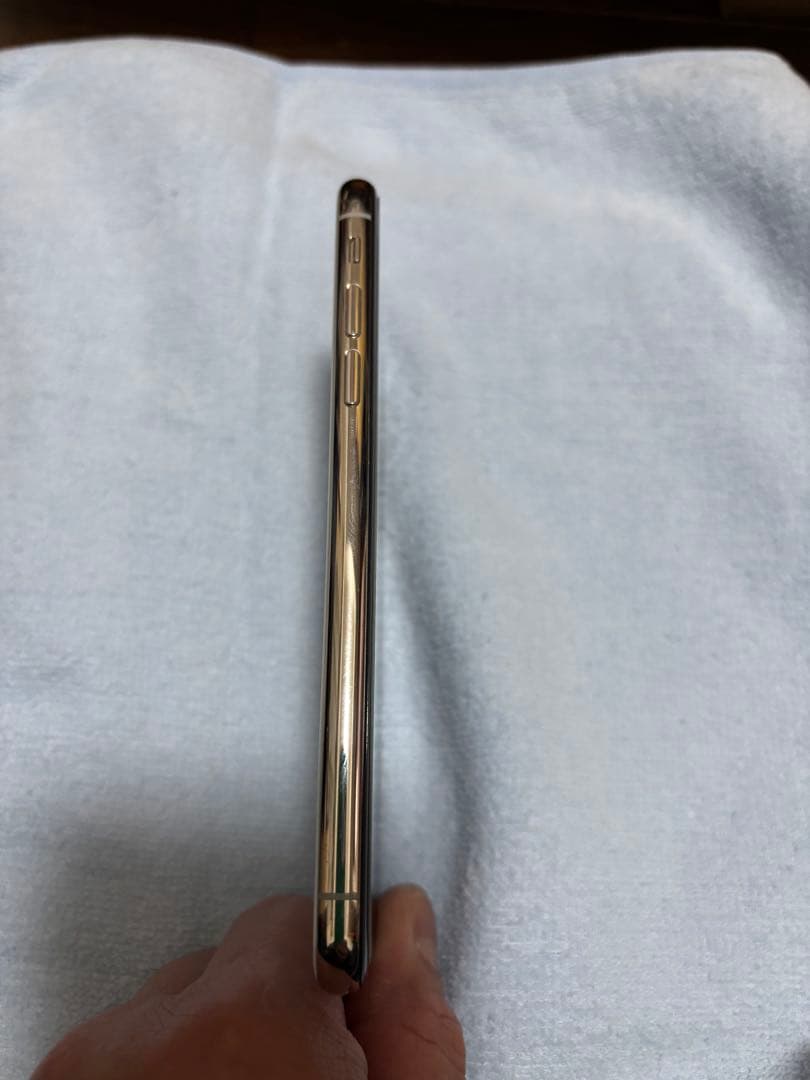 Apple iPhone XSシルバー 本体 美品