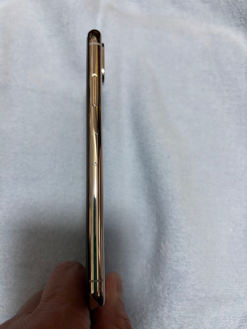 Apple iPhone XSシルバー 本体 美品