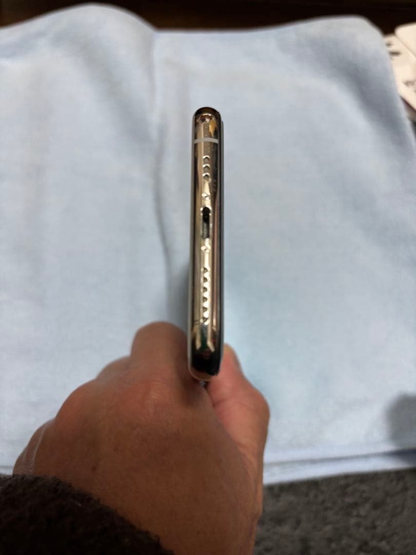 Apple iPhone XSシルバー 本体 美品