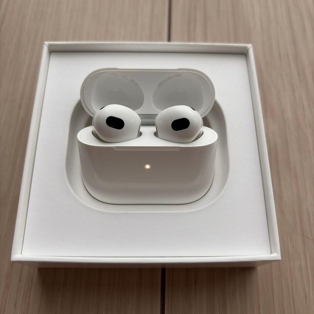 イヤホン AirPods 3