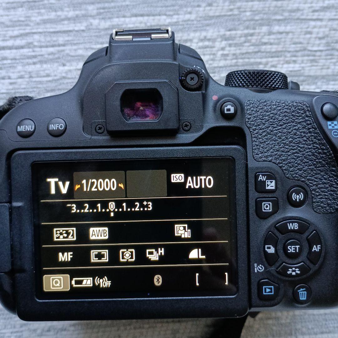 Canon EOS kiss x9i レンズ2本付き