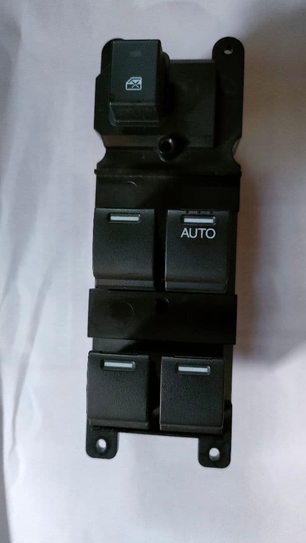 Honda N-WGN 照明付きパワーウィンドウスイッチ