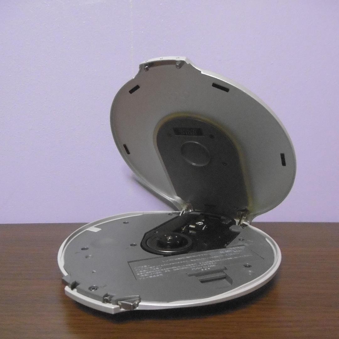 【美品】SONY CDウォークマン D-NE900_S