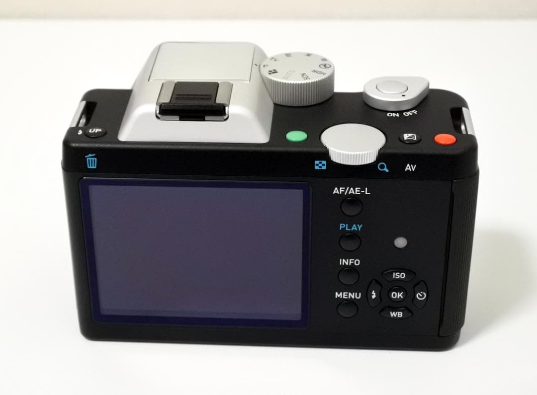 【希少ミラーレスデジタル一眼カメラ】PENTAX K-01 ※防湿庫保管