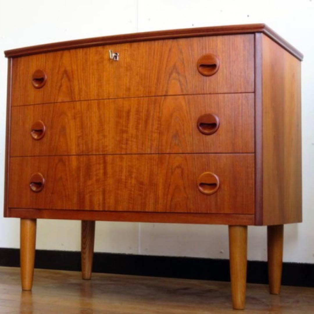 デンマーク　3段チェスト　北欧ヴィンテージ