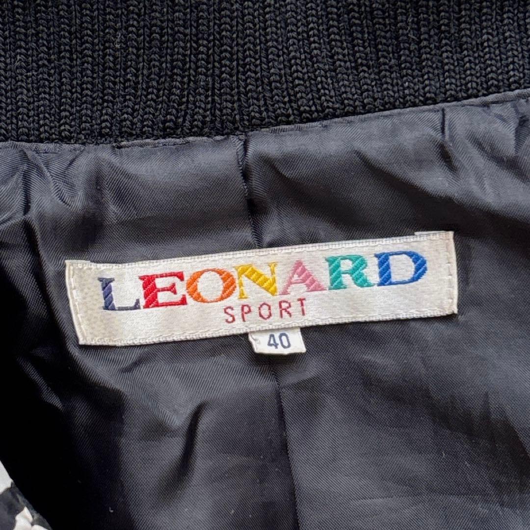 レオナールスポーツ　ナイロンコート　総柄パイピング　襟裏柄　袖リブ