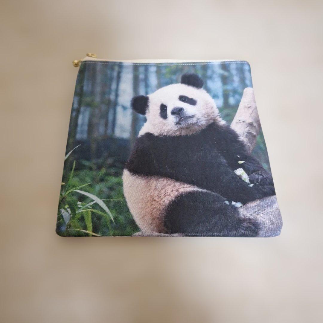 可愛いパンダパネル生地　ハンドメイド　まちなしバッグ　フラットポーチ