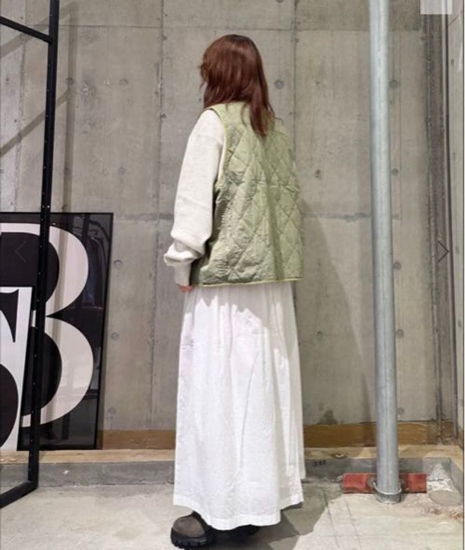 h　新品未使用　chimala キルティングベスト