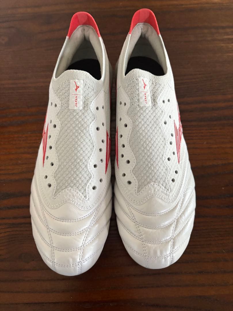 ミズノ　モレリアNEO 4β JAPAN 限定カラー　25cm