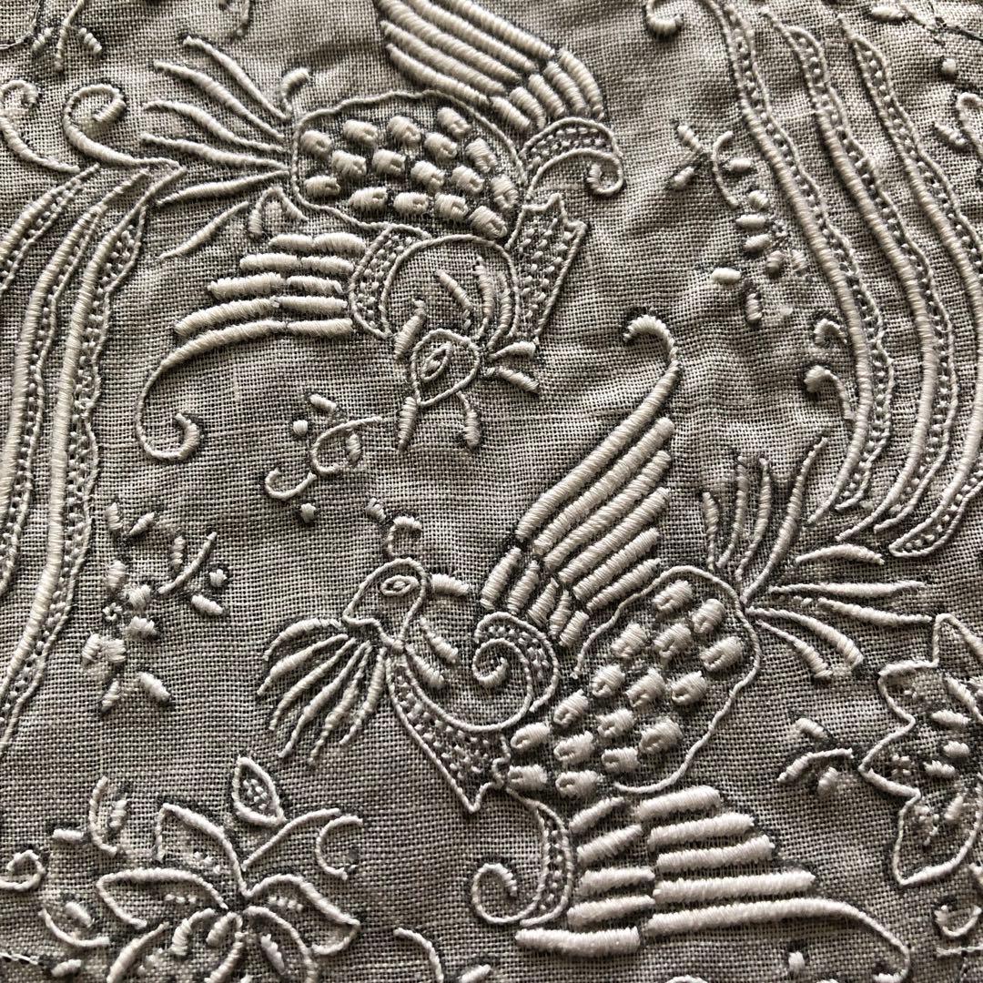 未使用　SWATOW ハンカチ　鳳凰　汕頭　手刺繍　スワトウ　パッケージなし発送