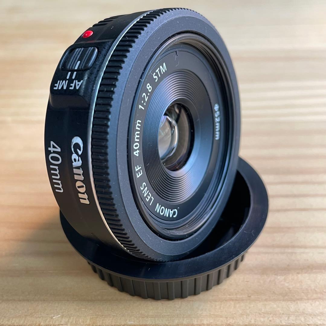 Canon EF 40mm f/2.8 STM レンズ