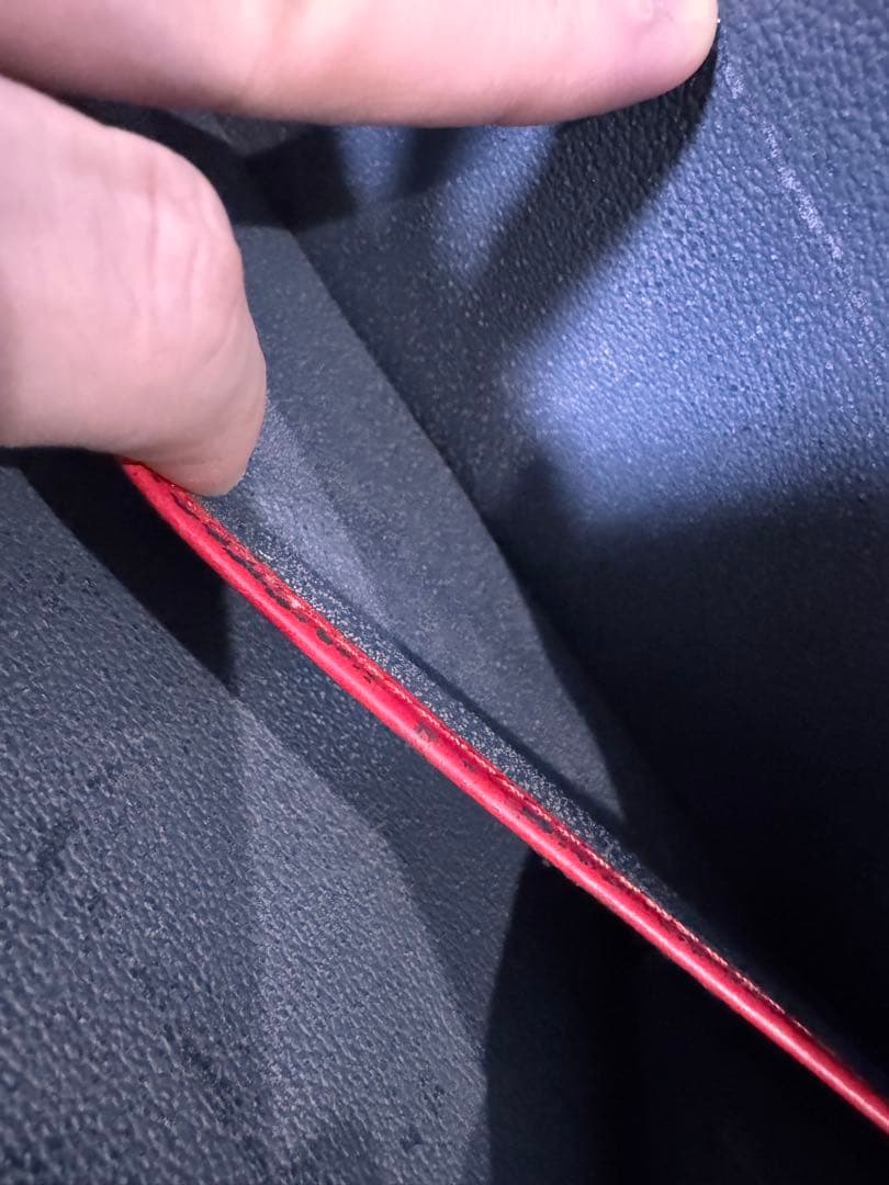 ルイヴィトン　セカンドバック　レッド