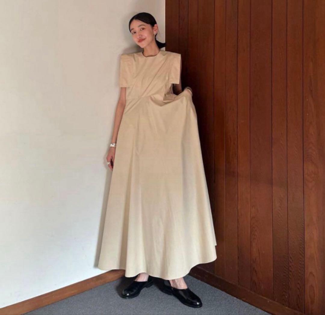 ワンピース CLANE SQUARE SLEEVE ONEPIECE