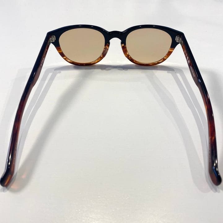 ［新品・未使用］金子眼鏡　べっ甲柄　サングラス