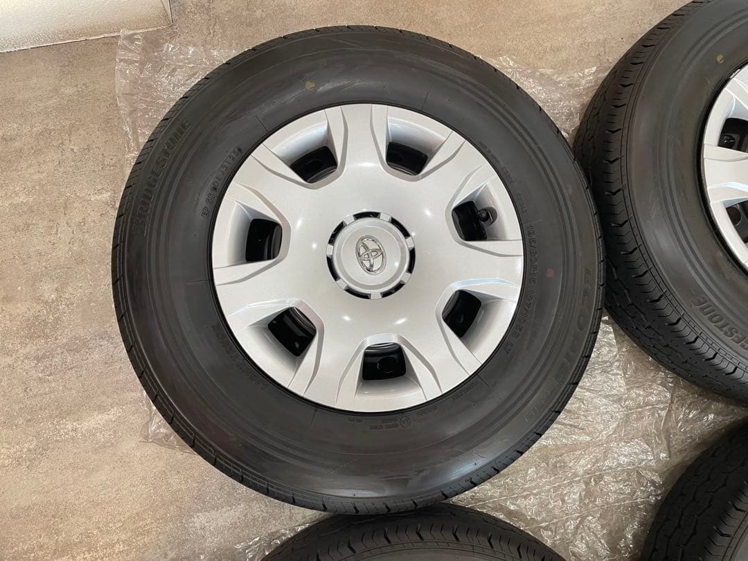 ハイエース純正ホイールタイヤセット ブリヂストンエコピア 15インチ