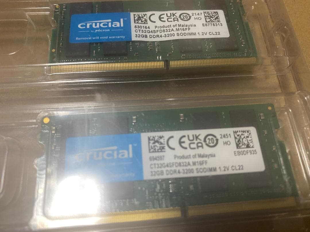 【ほぼ未使用】Crucial　メモリ DDR4-3200 32GB×2枚