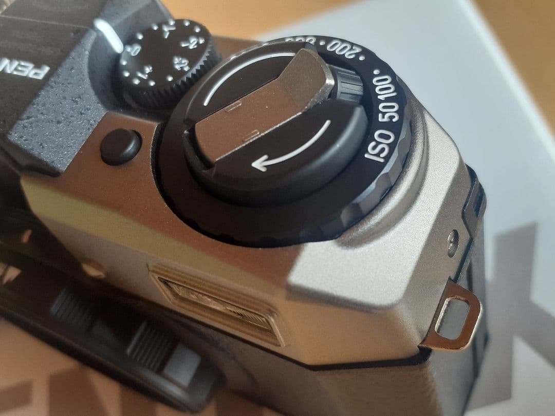 ペンタックス17　中古完動品　訳あり特価品　購入証明書有り(^-^)匿名配送