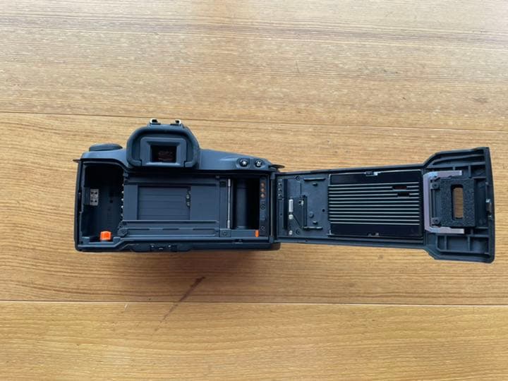 【お値下げ中】Canon NEW EOS KISS(B)