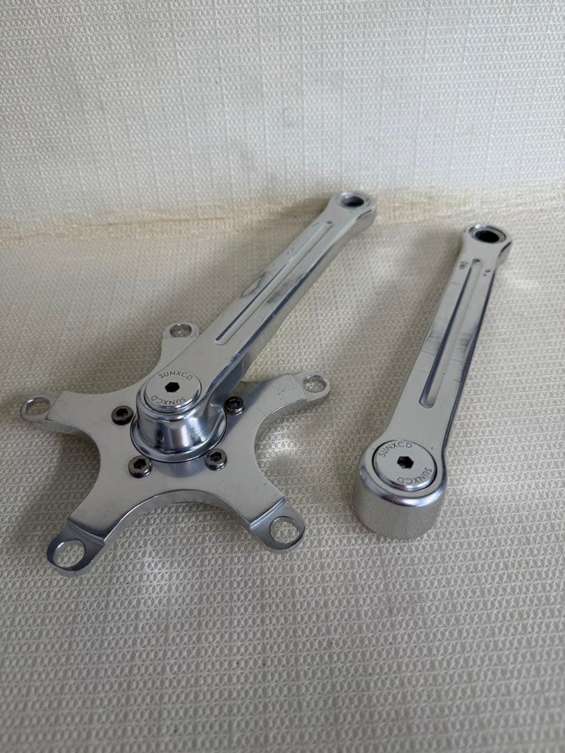 SUNXCD サンエクシード クランク シルバー