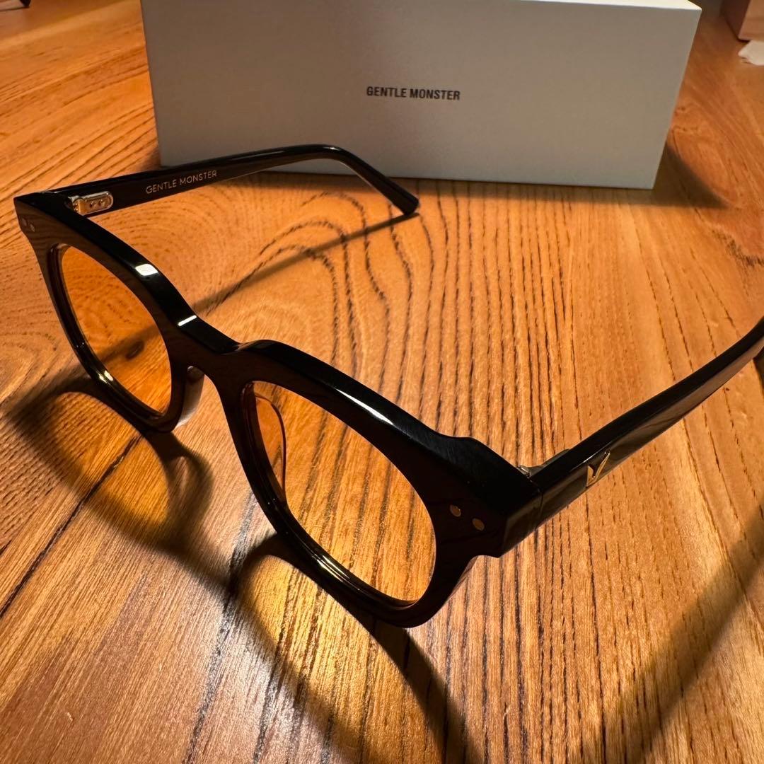 GENTLE MONSTERジェントルモンスター South Side 黄色