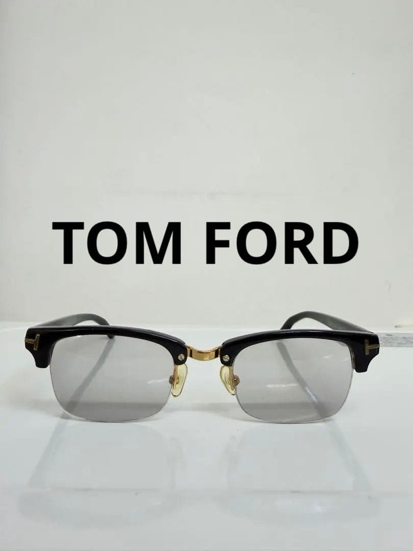 トムフォード TF5260 度なし ライトグレー　サングラス　度なし