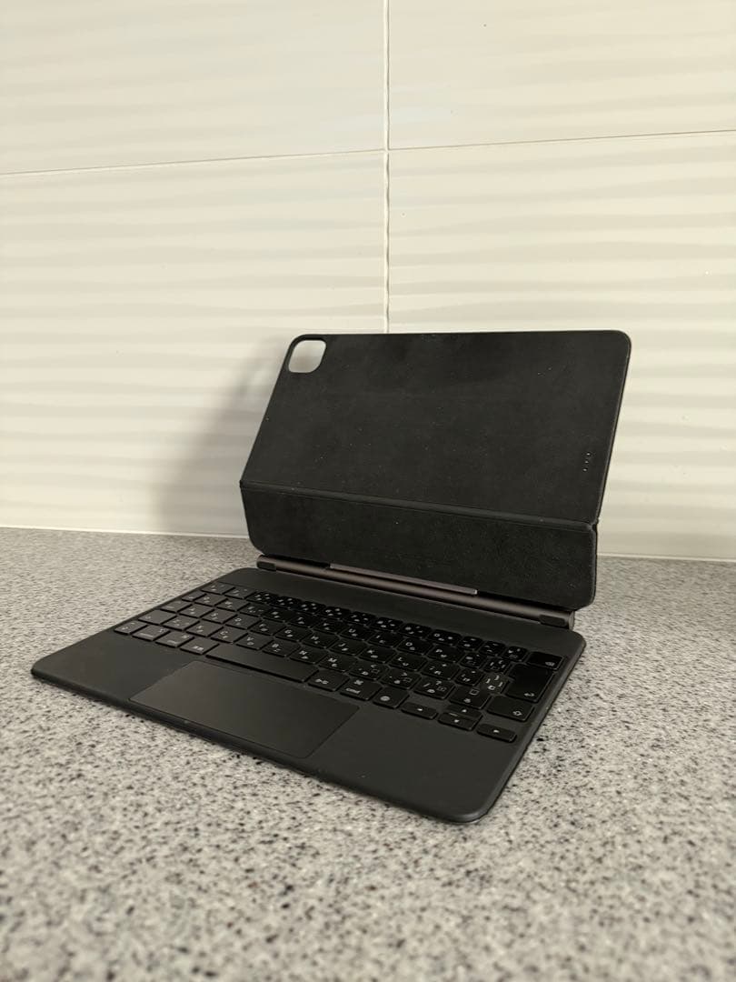 Magic Keyboard A2261 11インチ