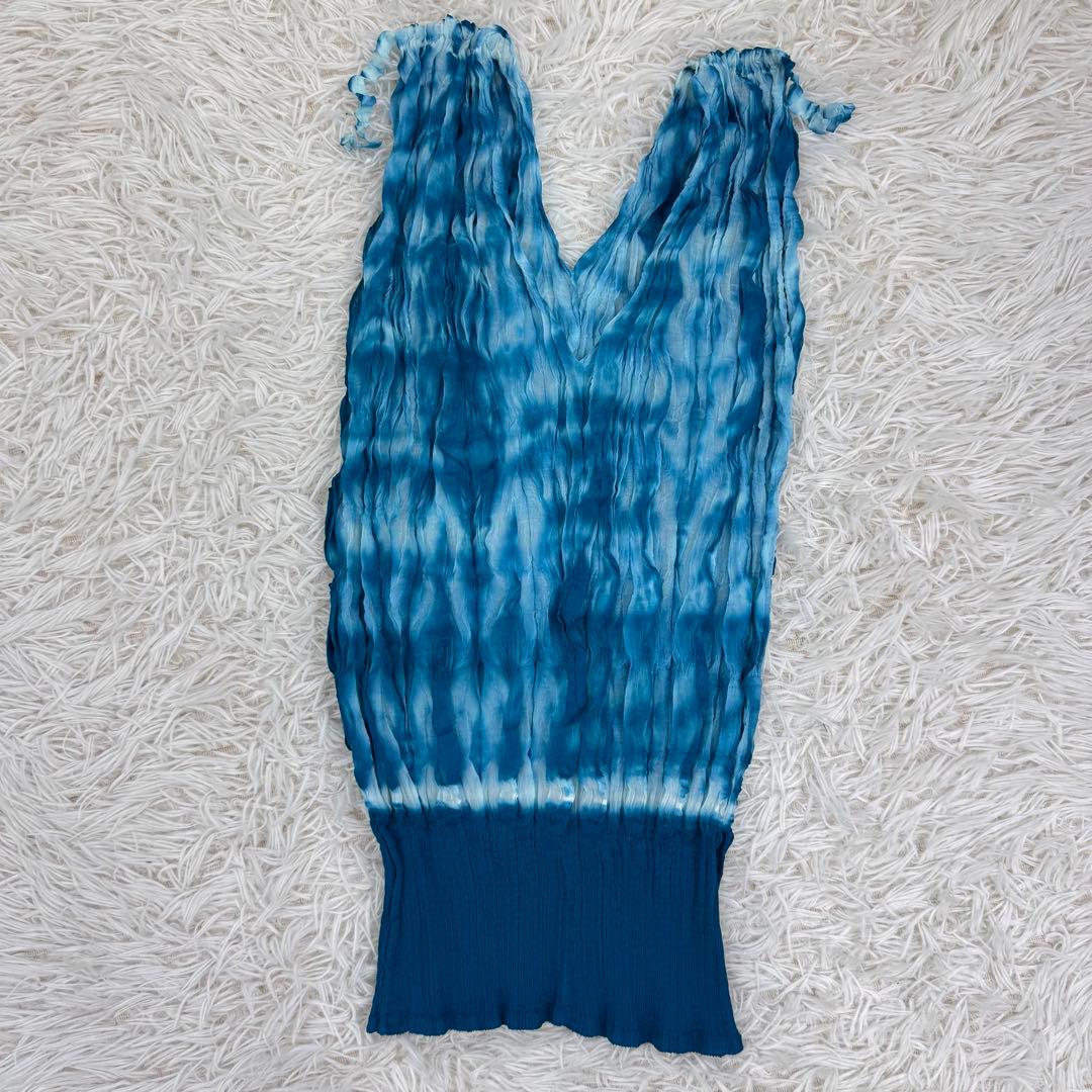 【美品】issey miyake me ノースリーブ　プリーツ　グラデーション