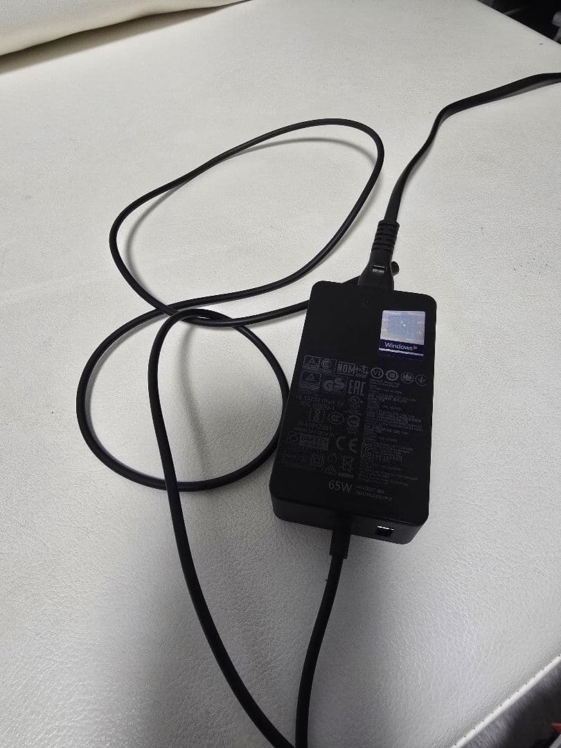 Windowsタブレット本体 SurfacePro9 i5 1TB SSD 8GBRAM